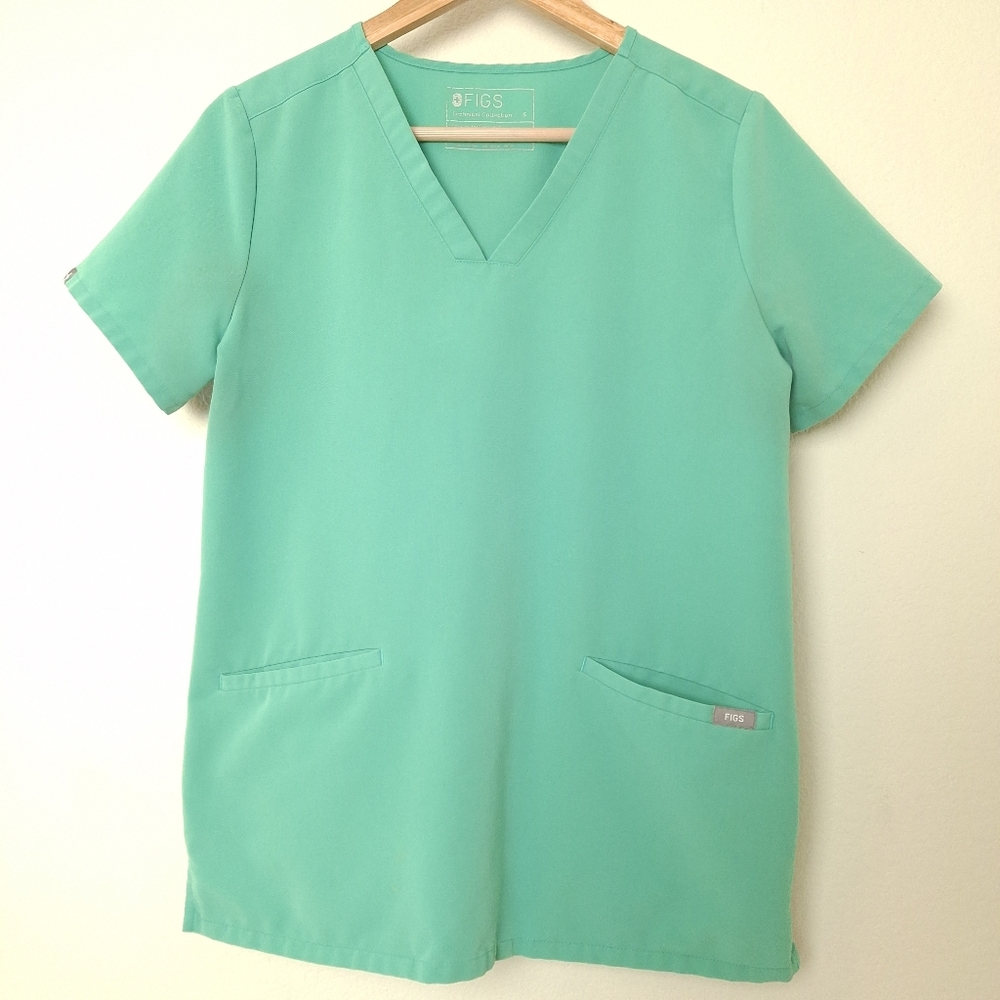 Figs Surgical Green Casma Scrub Top